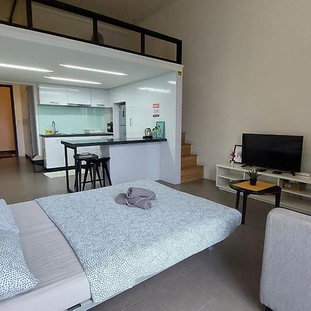 Kl Sentral Loft , Est Bangsar #2, Lrt Lägenhet Kuala Lumpur Exteriör bild